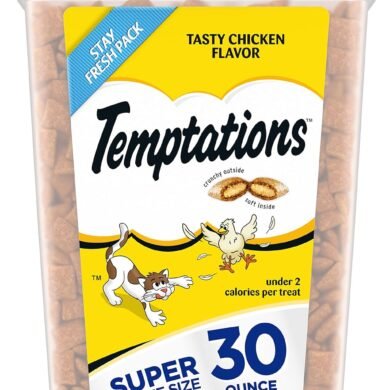 Temptations Classic Crunchy and Soft Cat Treats Tasty Chicken Flavor, 30 oz. Tub