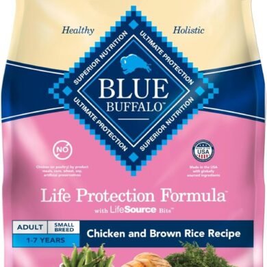 Blue Buffalo Life Protection Formula Adult Small Breed Dry Dog Food, Supports High Energy Needs, Made with Natural Ingredients, Chicken & Brown Rice Recipe, 5-lb. Bag