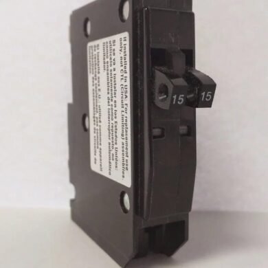 QO1515 Square D Tandem Circuit Breaker 2-15 Amp 1 Pole 120V (New)